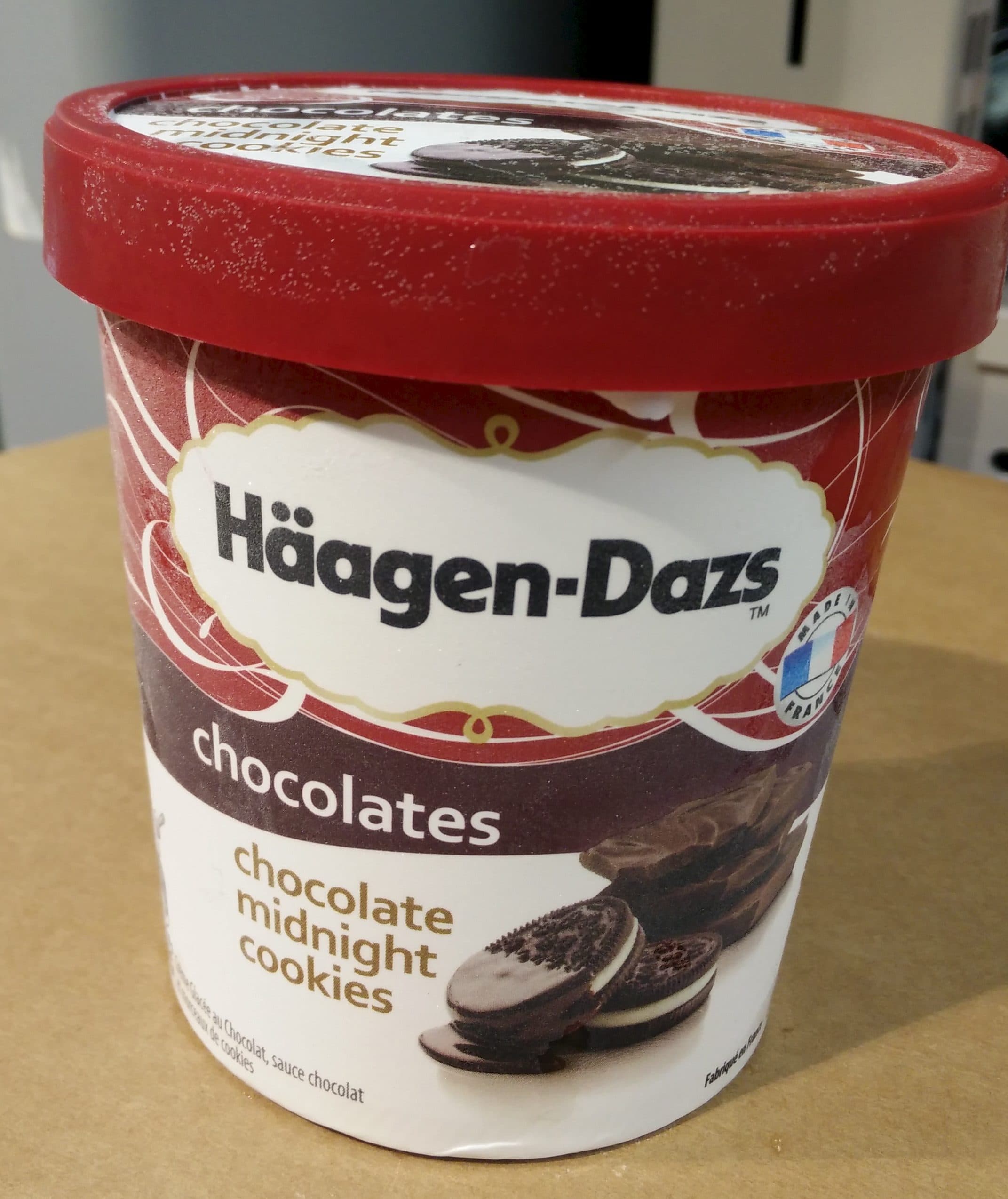 Häagen-Dazs Crème glacée Chocolate Midnight Cookies packshot