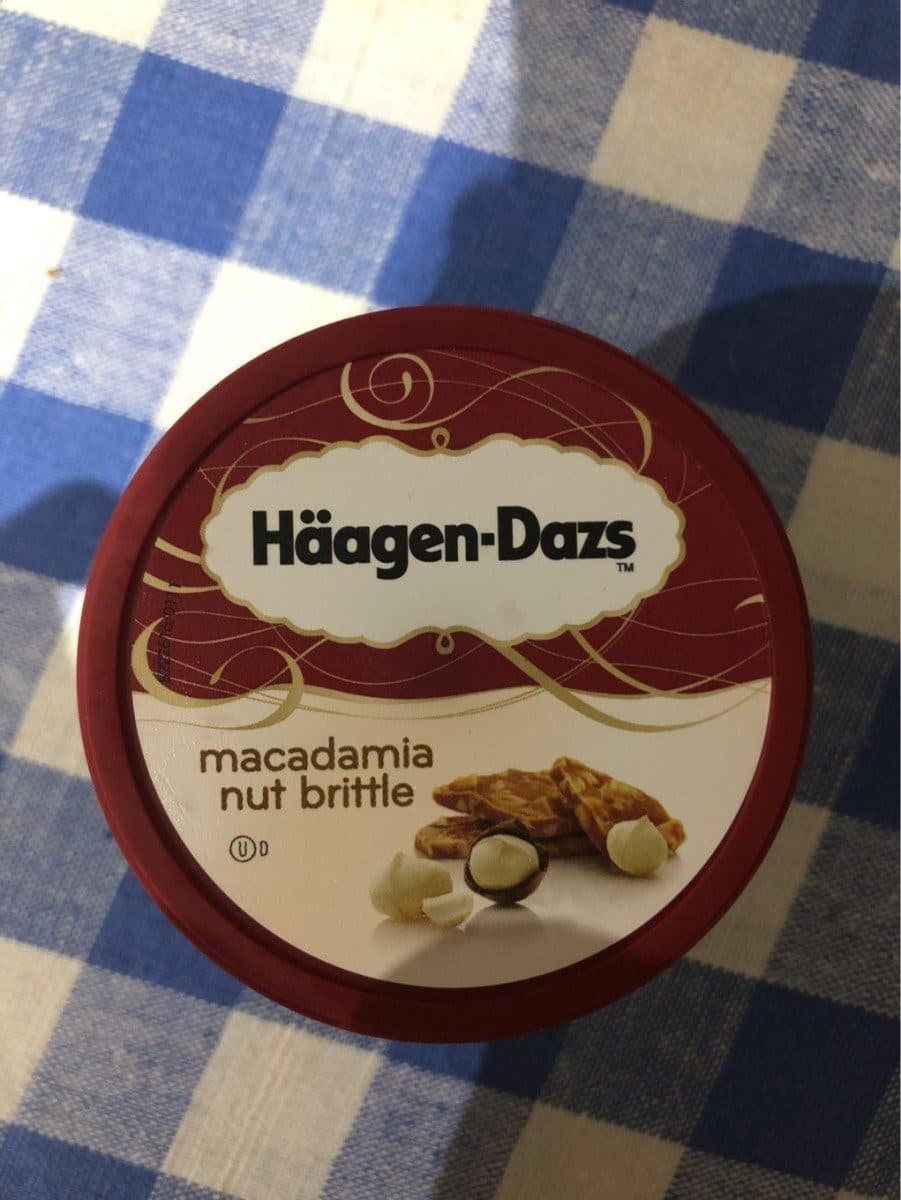 Häagen-Dazs Macadamia nut brittle packshot
