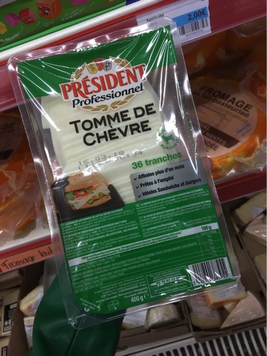 President Tomme de chevre packshot
