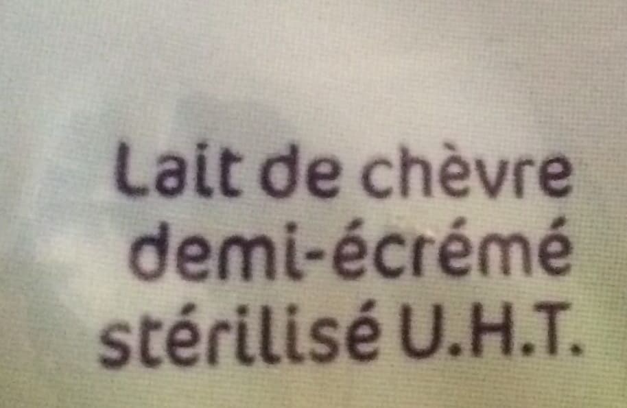 Lactel Lait de chèvre packshot