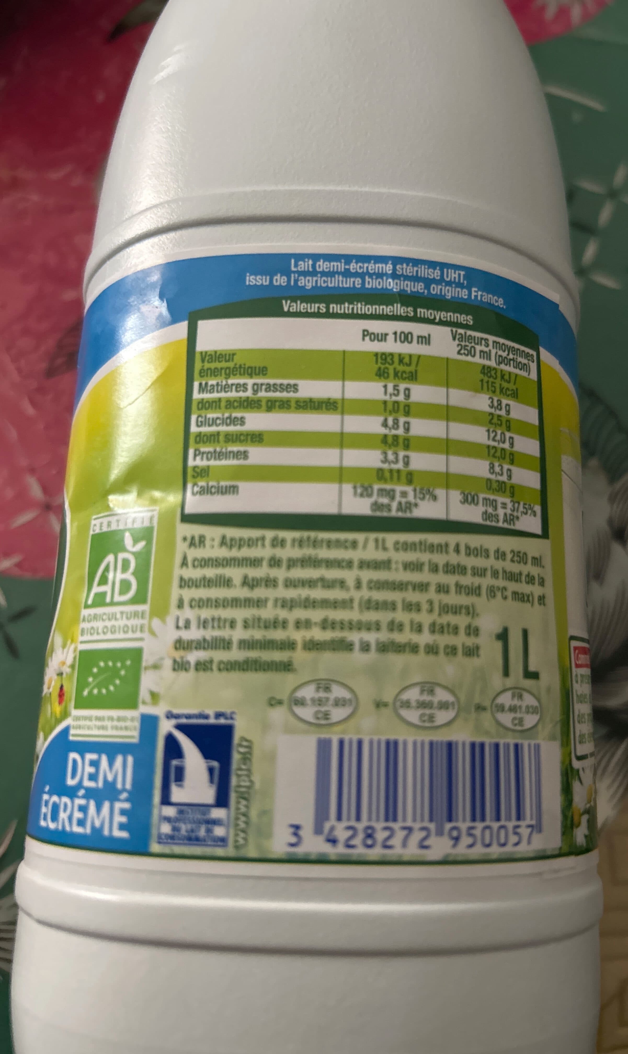 Lactel Lait Bio Demi-Écrémé sans lactose packshot