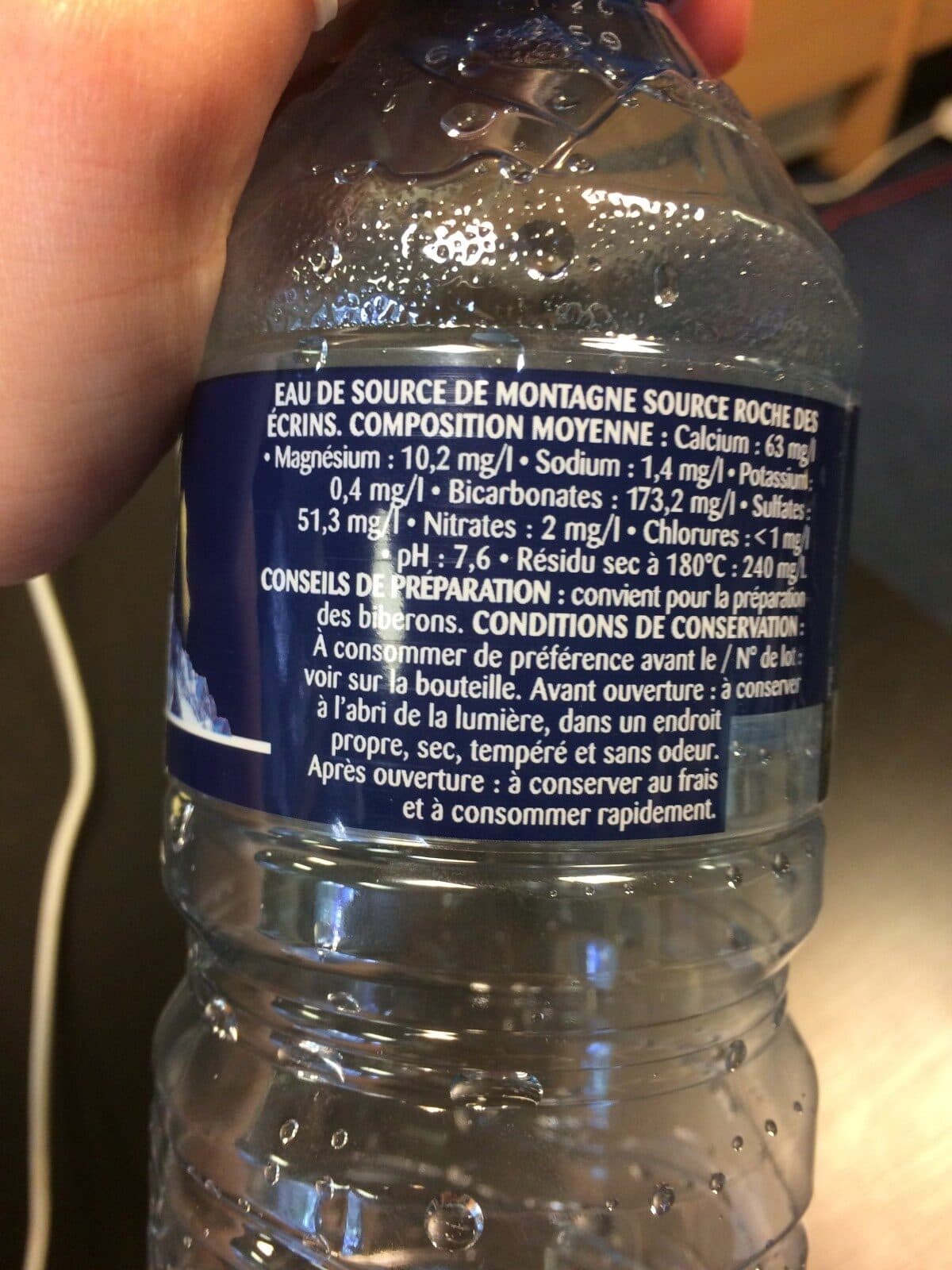 Rochambeau Eau de source de montagne source Roche des écrins packshot