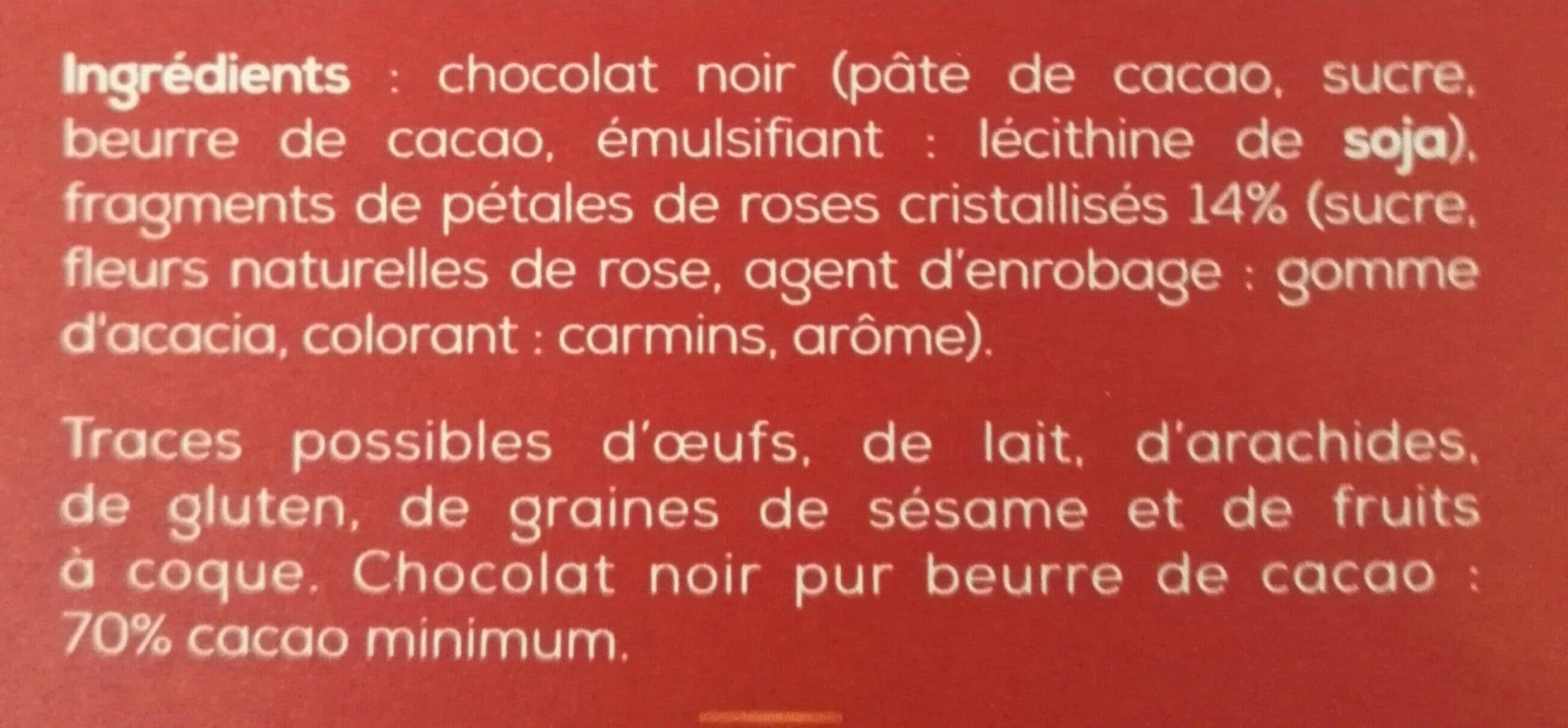 Yves Thuriès Noir pétales de rose packshot