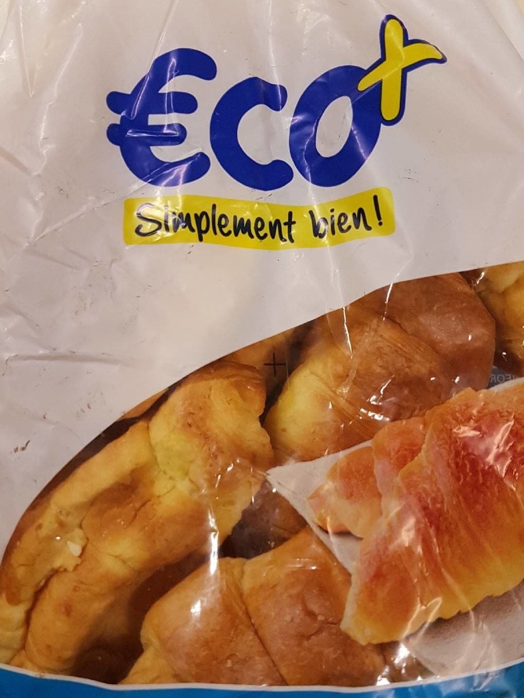 Eco + Croissants packshot