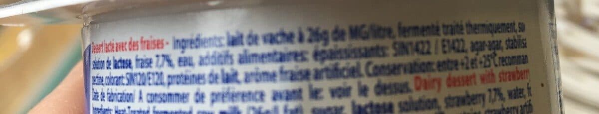 Elle & Vire Elle & vire desserts lactes fruits fraise packshot