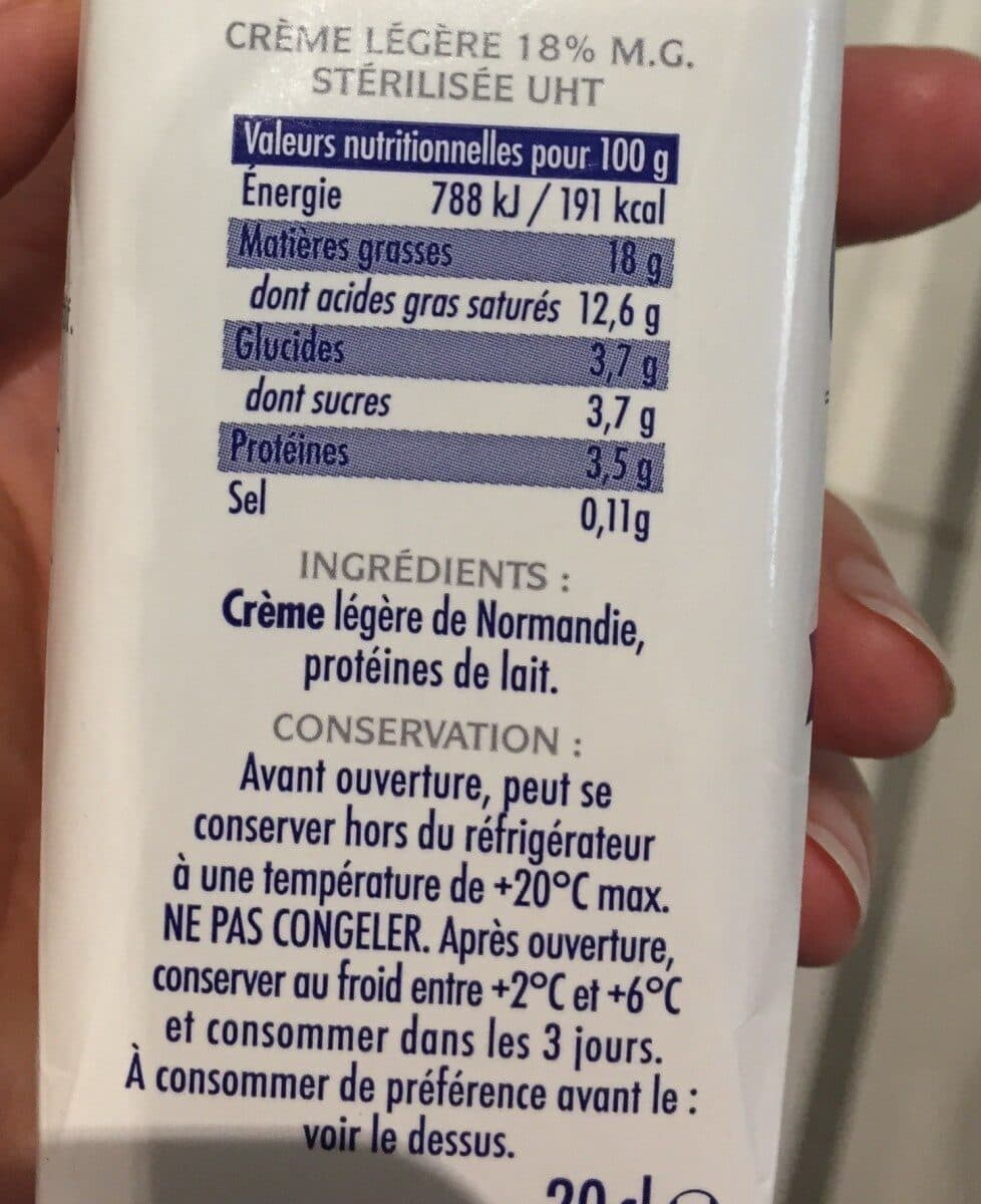 Elle & Vire Conde sur vire creme legere packshot