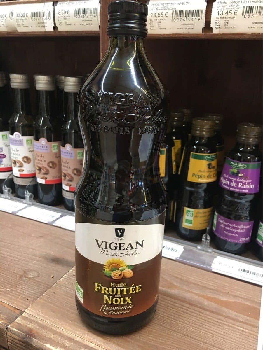 Vigean Huile fruitee aux noix packshot