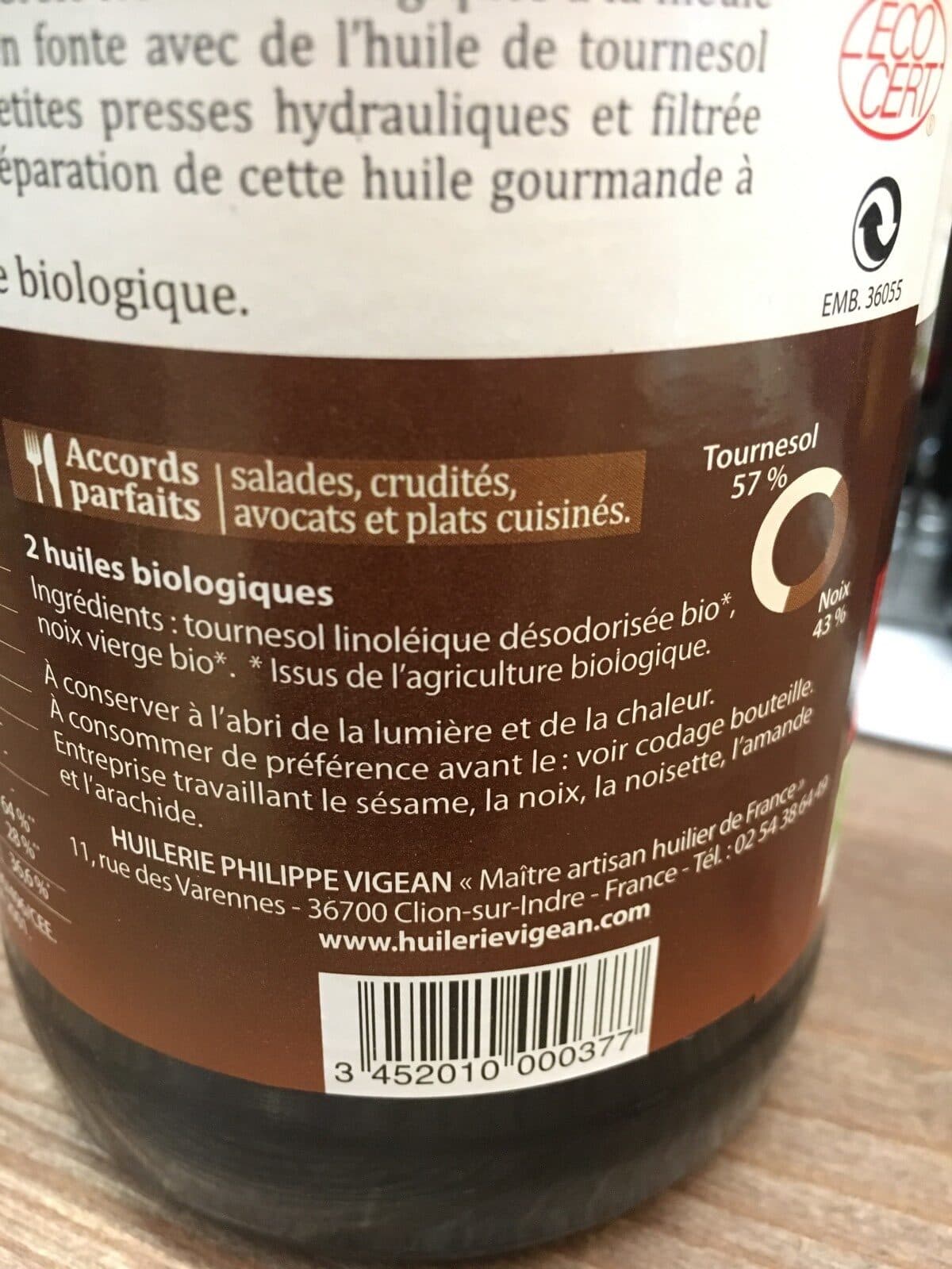 Vigean Huile fruitee aux noix packshot
