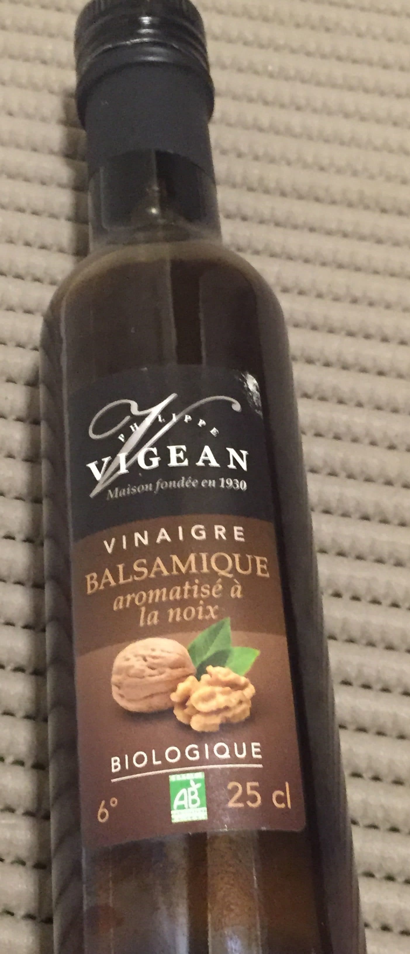 Vigean Vinaigre Balsamique Aromatisé à la Noix packshot