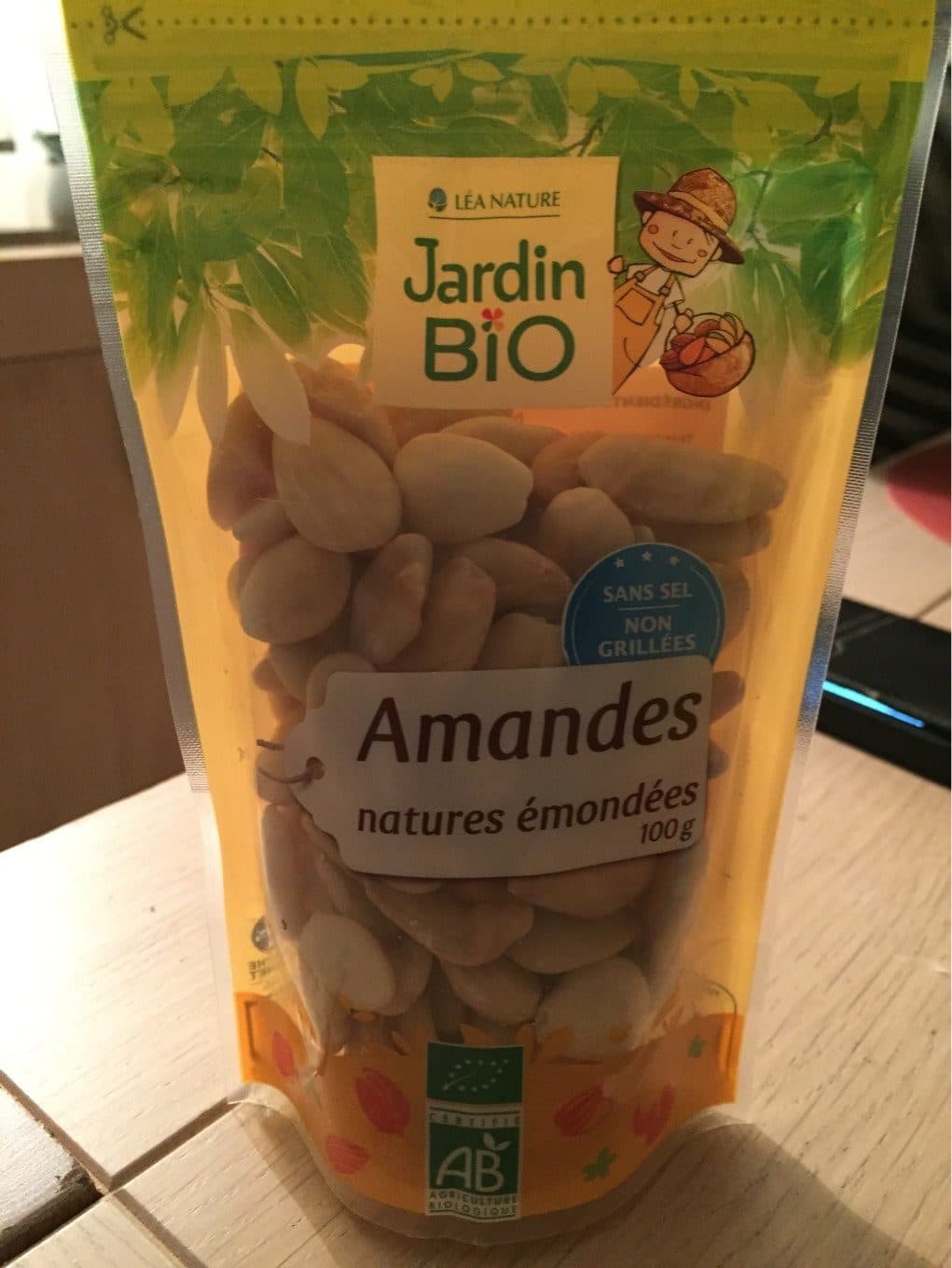 Jardin bio Amandes Natures émondées Bio packshot