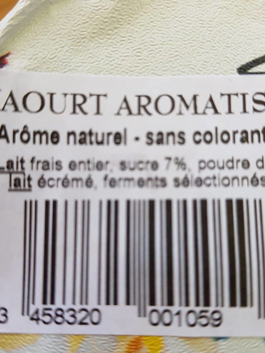 Yaourt fermier au lait entier Yaourt fermier au lait entier packshot