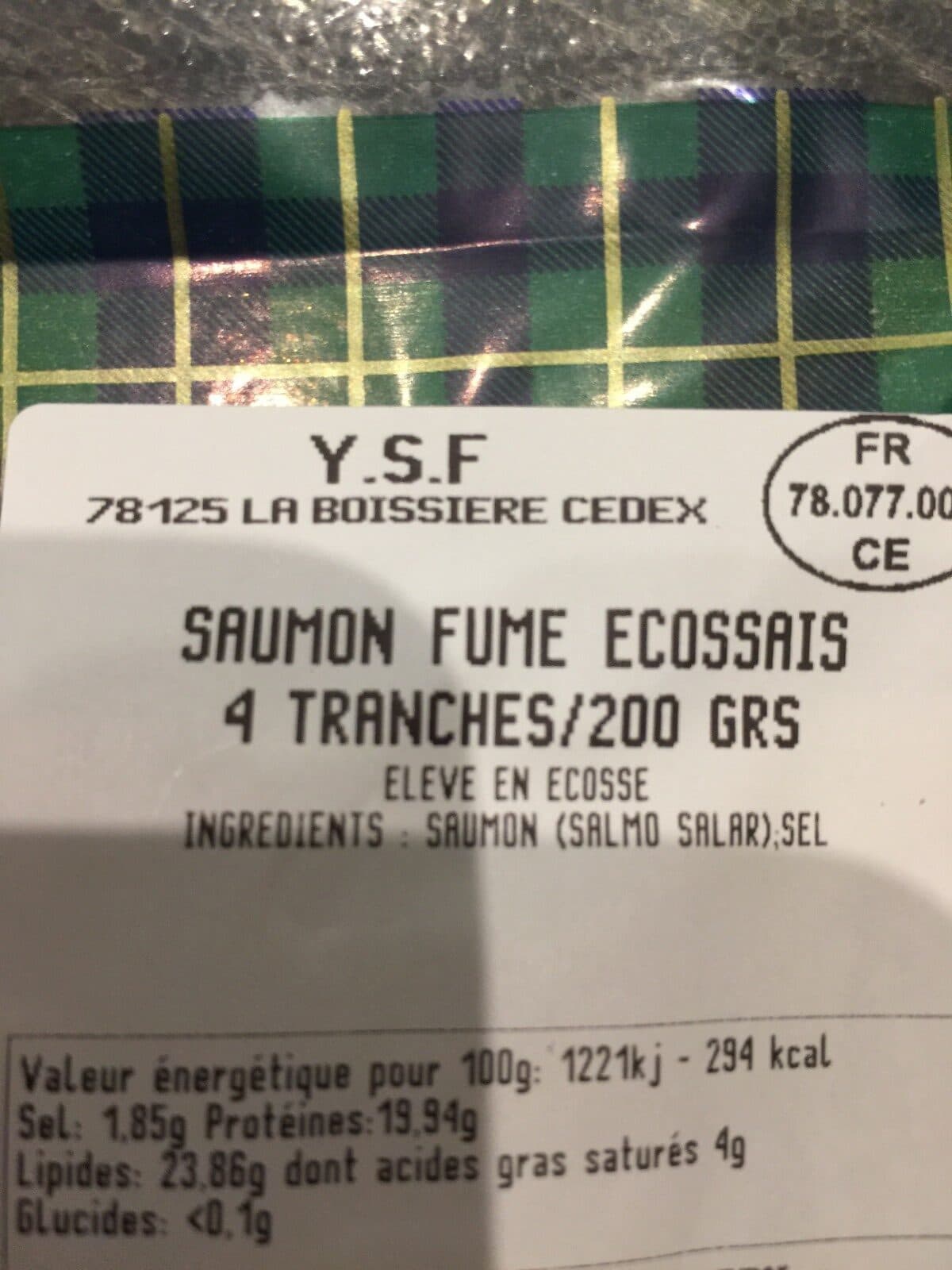 Open Food Facts Saumon fume ecossais tranche main packshot