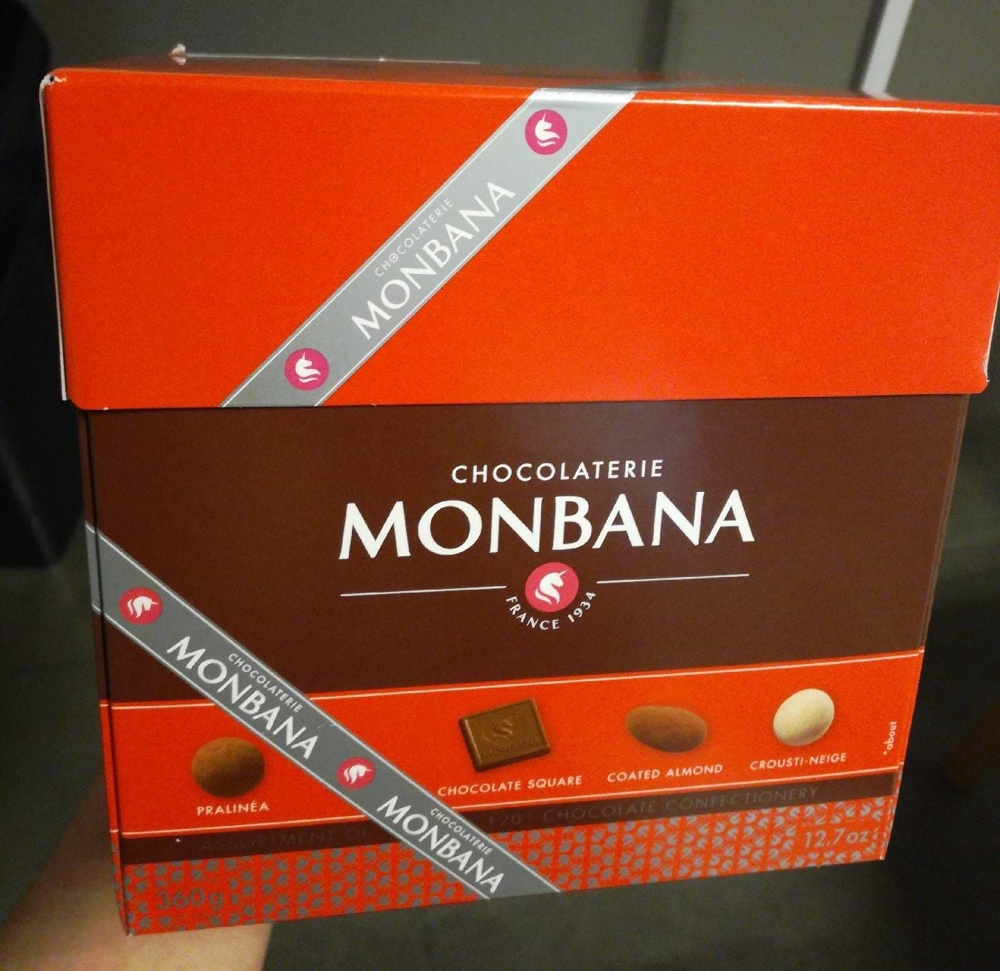 Monbana Chocolaterie Monbana - boite assortiment packshot