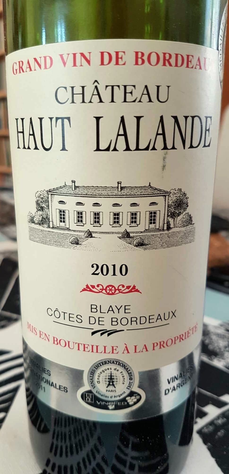Château Haut Lalande Blaye Côtes de Bordeaux 2010 packshot