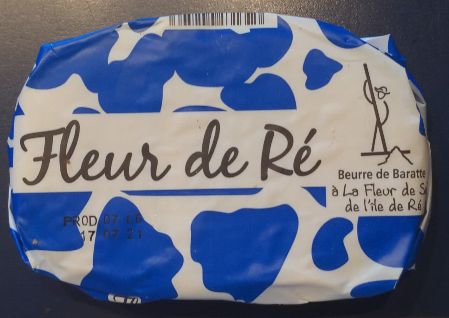 La case bleue Beurre de Baratte à la fleur de sel de l'île de Ré packshot