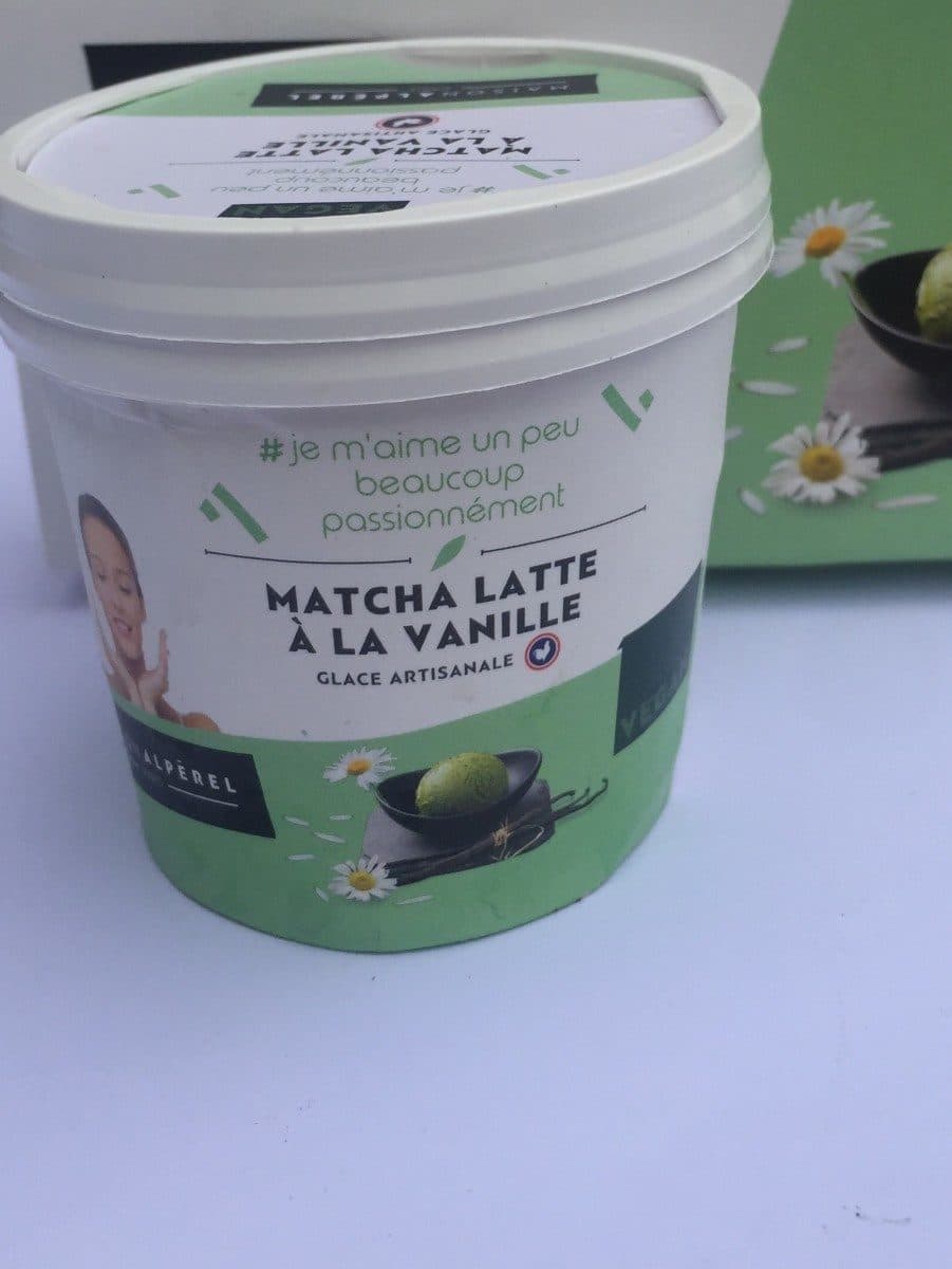 Open Food Facts Glace artisanale Matcha Latte à la vanille packshot