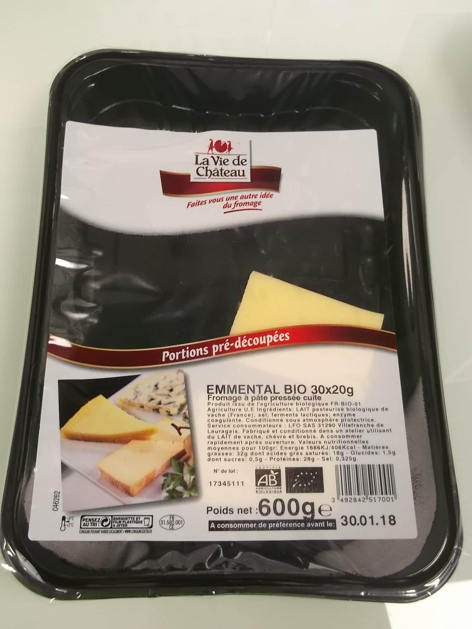 La Vie de Château Emmental Bio packshot