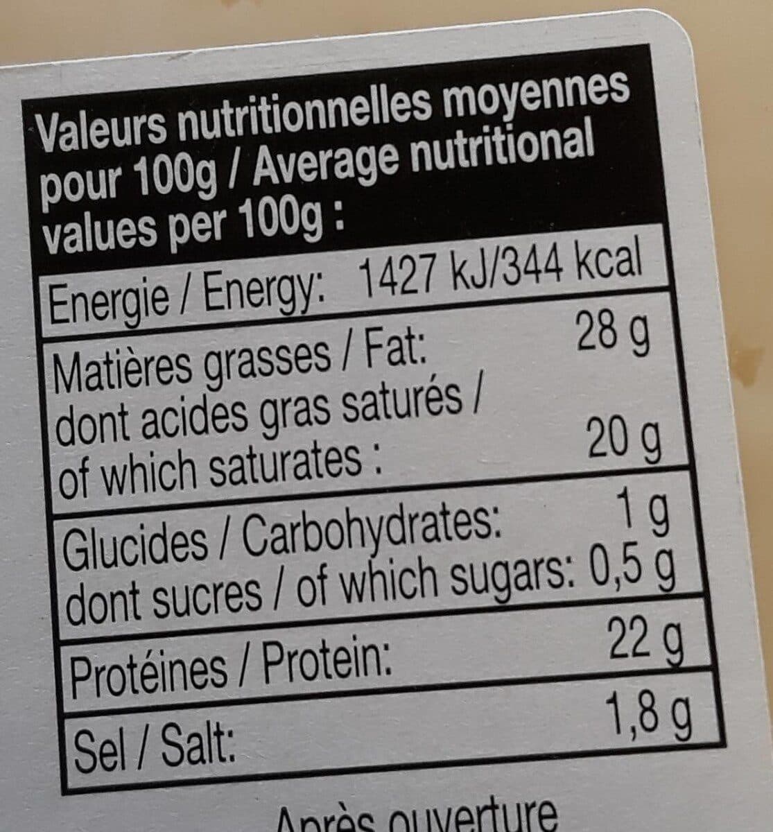 PYRÉNÉES ATLANTIQUES Tomme des Pyrénées packshot