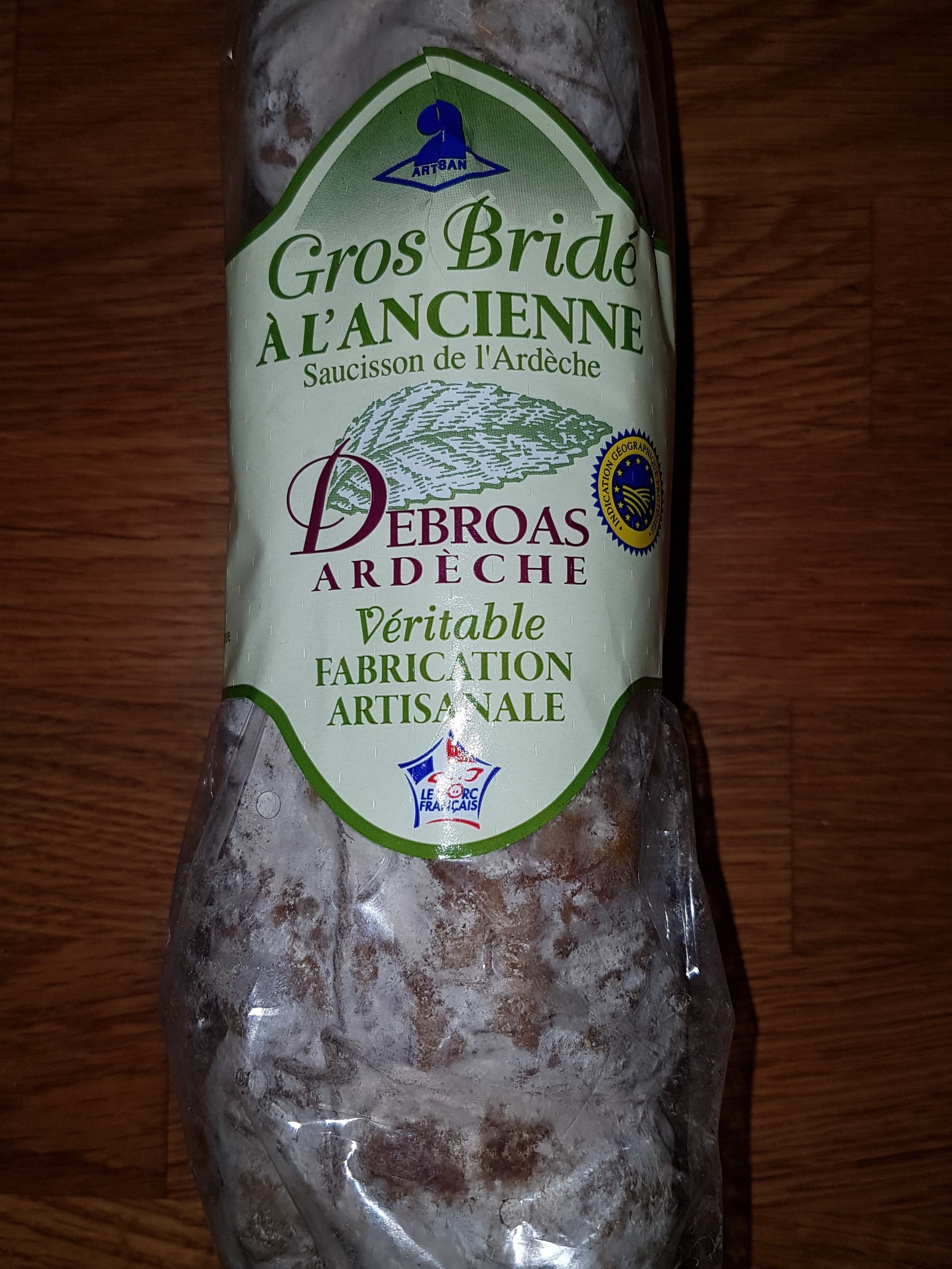 Gros bridé artisanal d'Ardèche Vu en catalogue Gros bridé artisanal d'Ardèche Vu en catalogue packshot