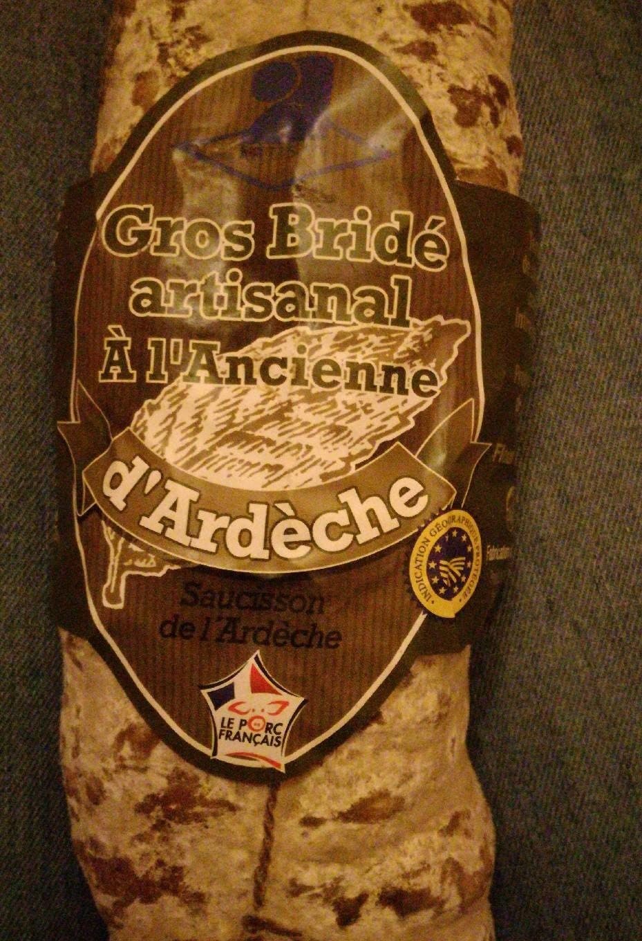 Le Porc Français Gros bridé artisanal a l ancienne d'Ardèche packshot