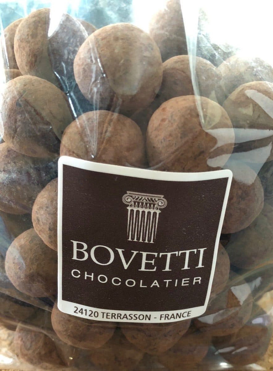 Bovetti Noisettes enrobées de chocolat noir packshot
