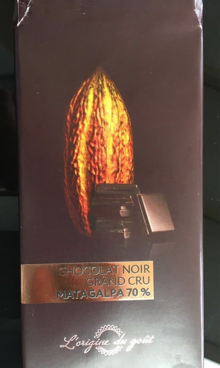 Bovetti Bovetti 70% Dark Chocolate Covered Almonds , 120G packshot
