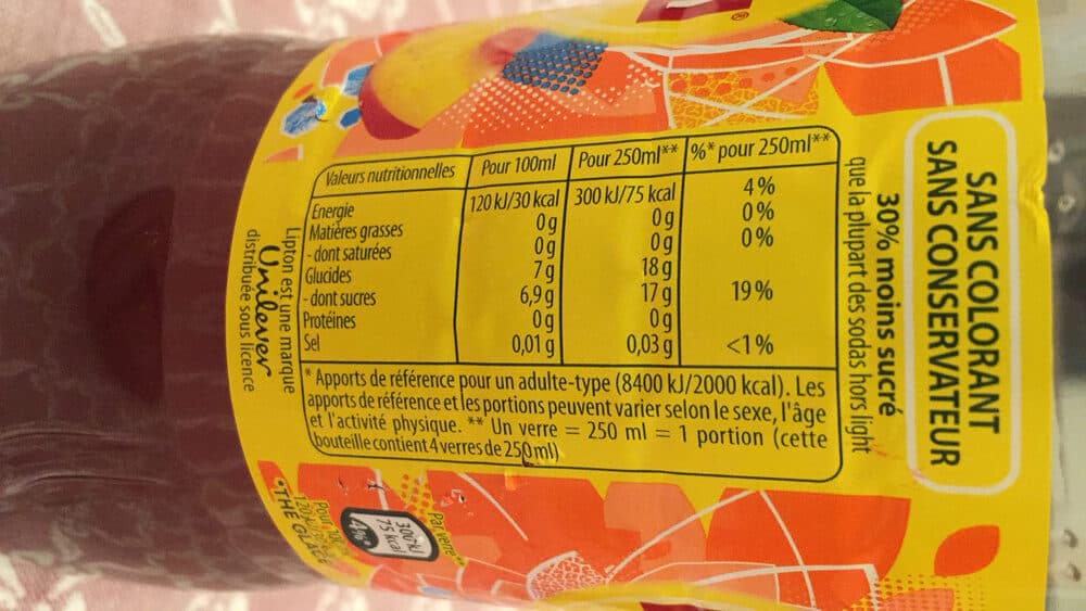Lipton Ice tea saveur pêche packshot