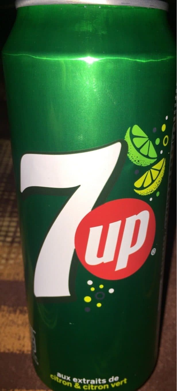 7up SEVEN-UP packshot