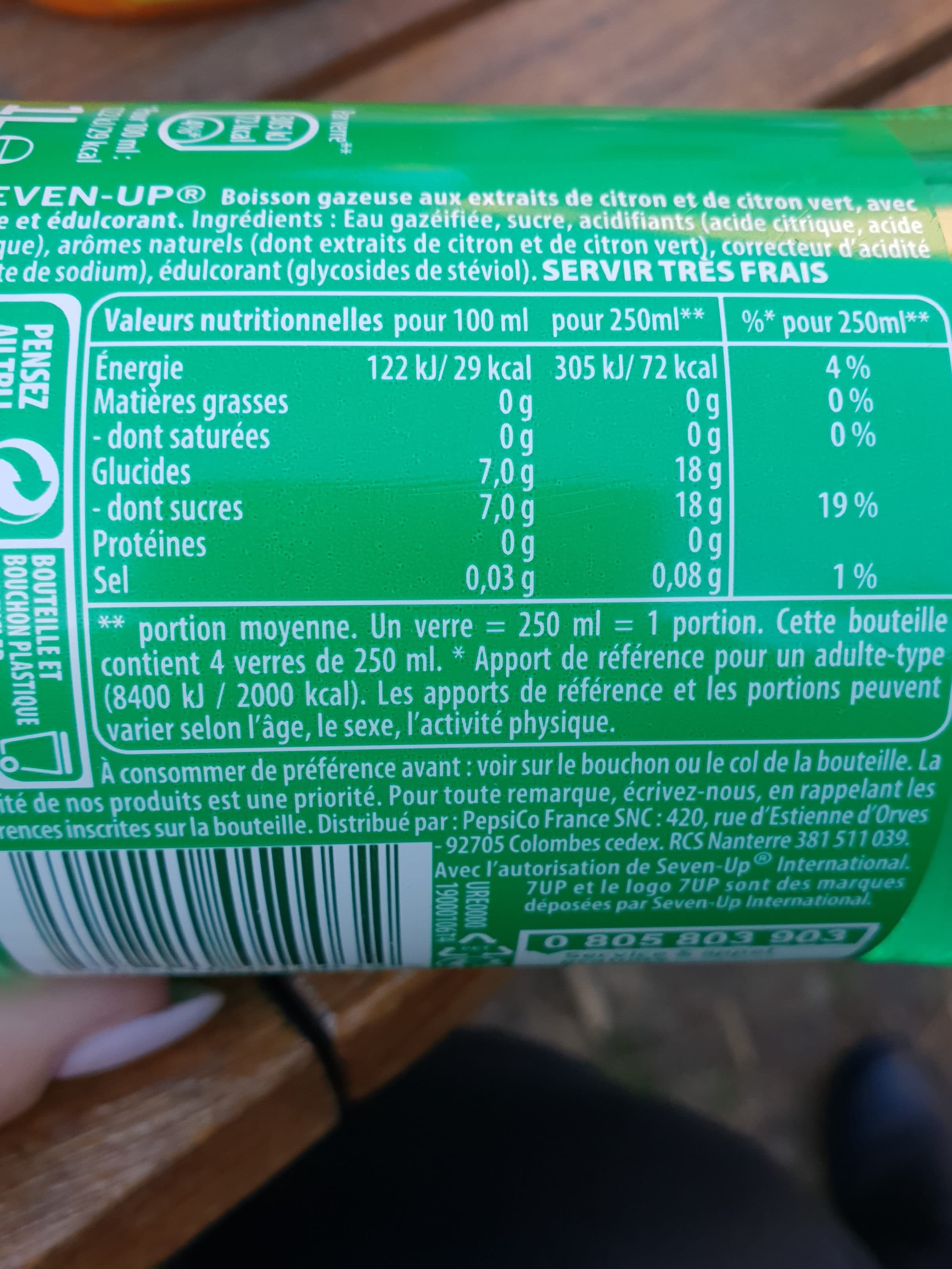 7UP 7UP saveur citron & citron vert 1 L packshot