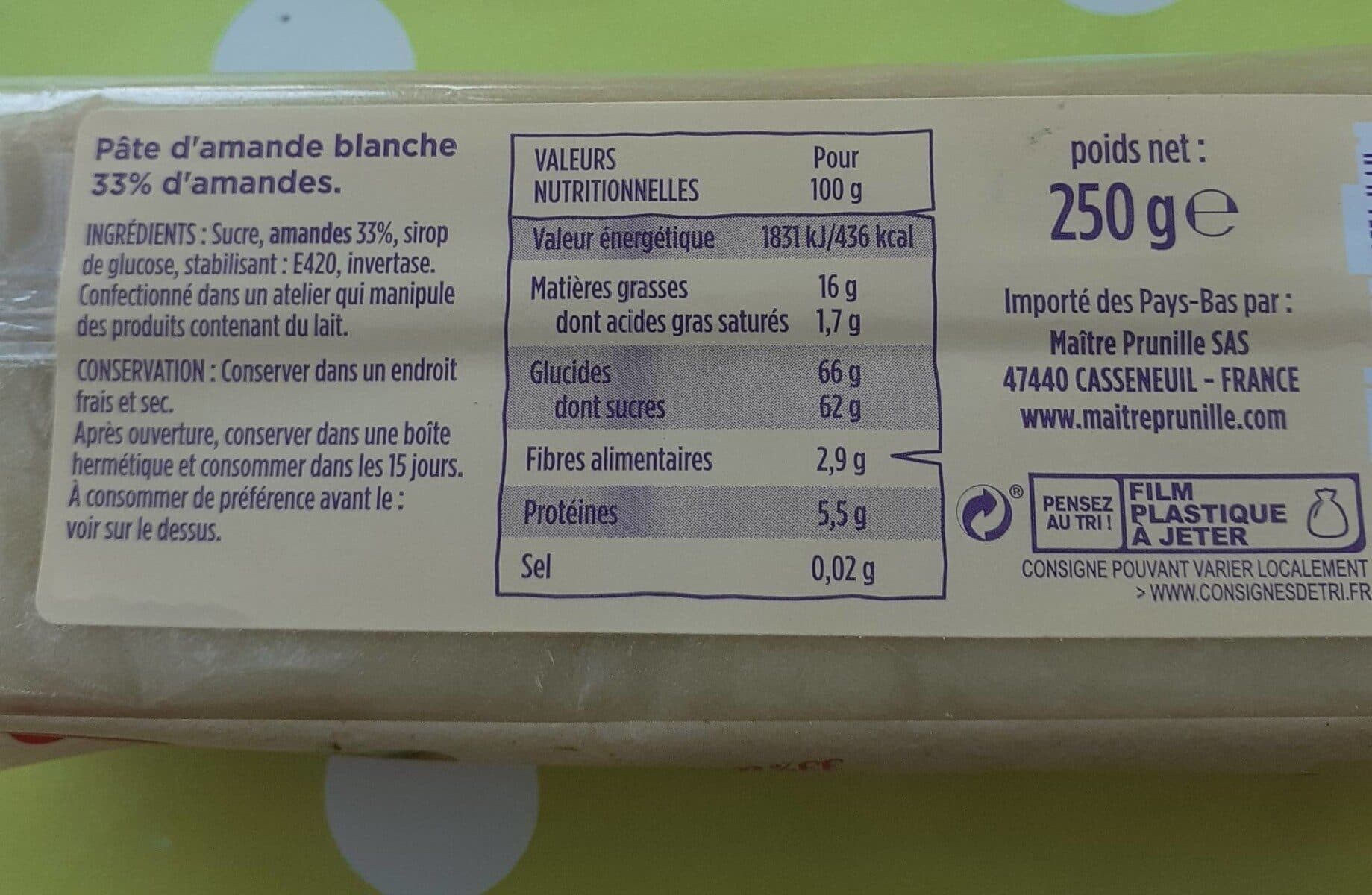 Maître Prunille Pâte d'amande packshot