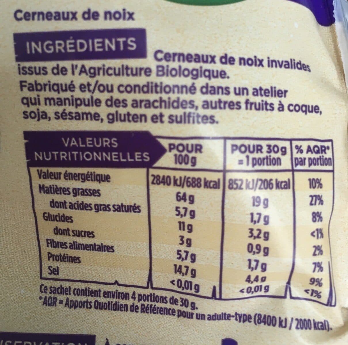 Maître Prunille Cerneaux de noix bio packshot