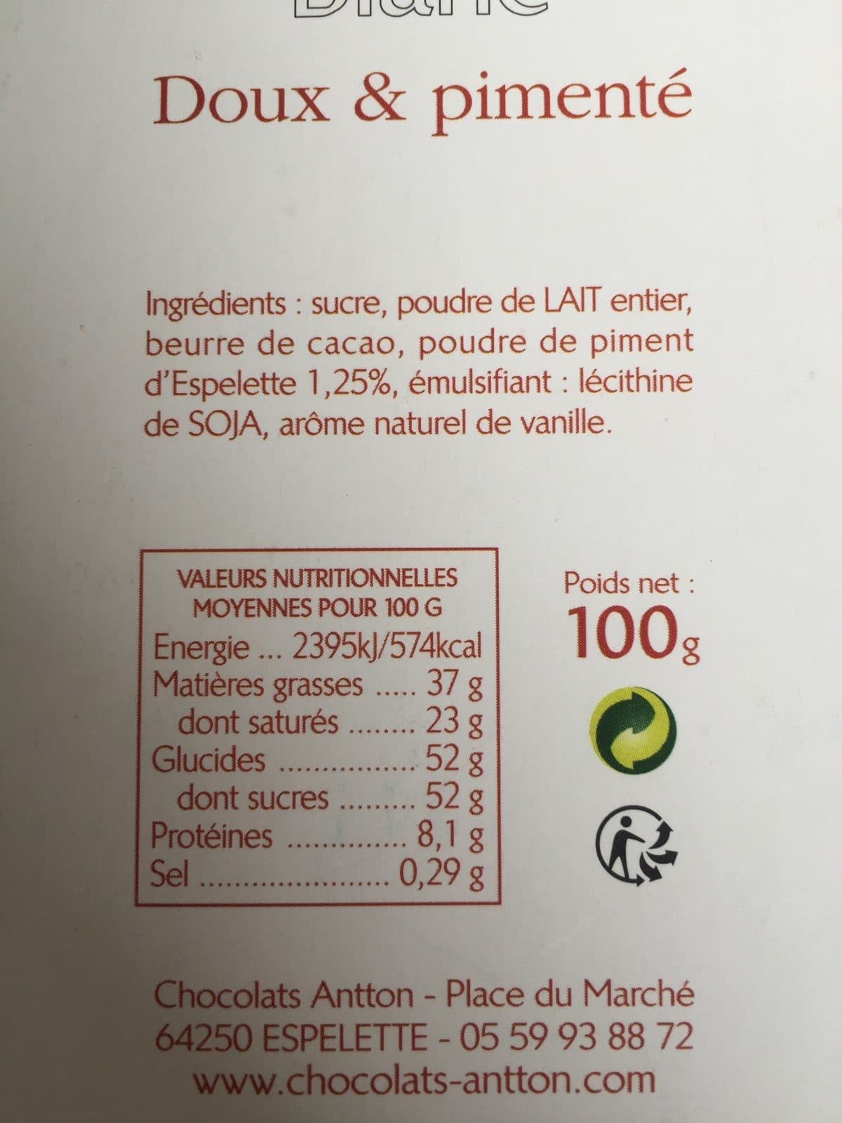 Antton Chocolat blanc piment d'espelette packshot