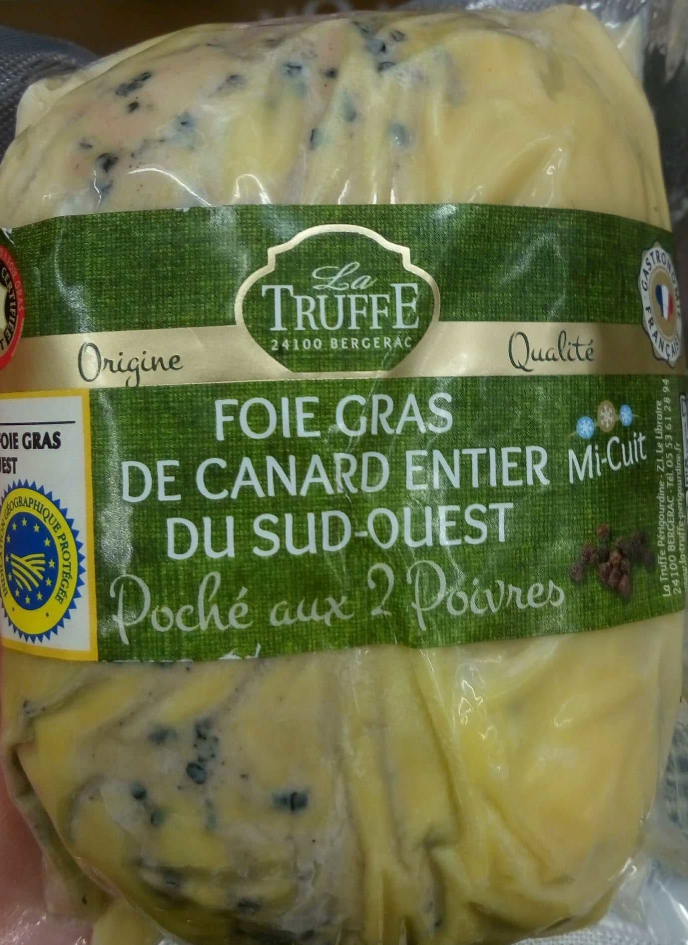 La Truffe Foie gras de Canard entier du Sud-Ouest poché aux 2 poivres packshot