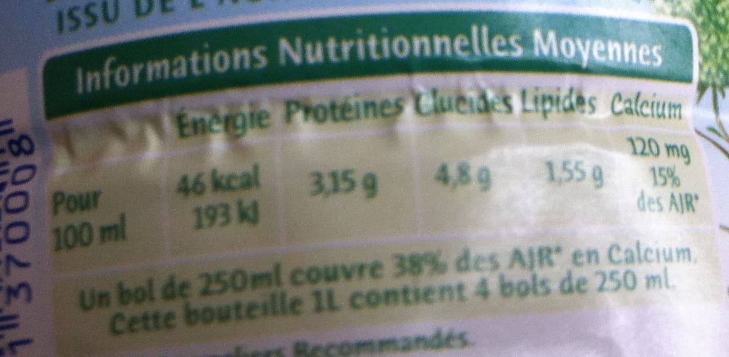 Candia Biolait frais demi-écrémé pasteurisé packshot