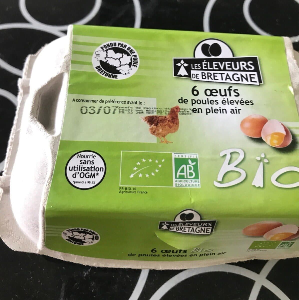 Open Food Facts Oeufs de poules Bio Elevees en plein air packshot