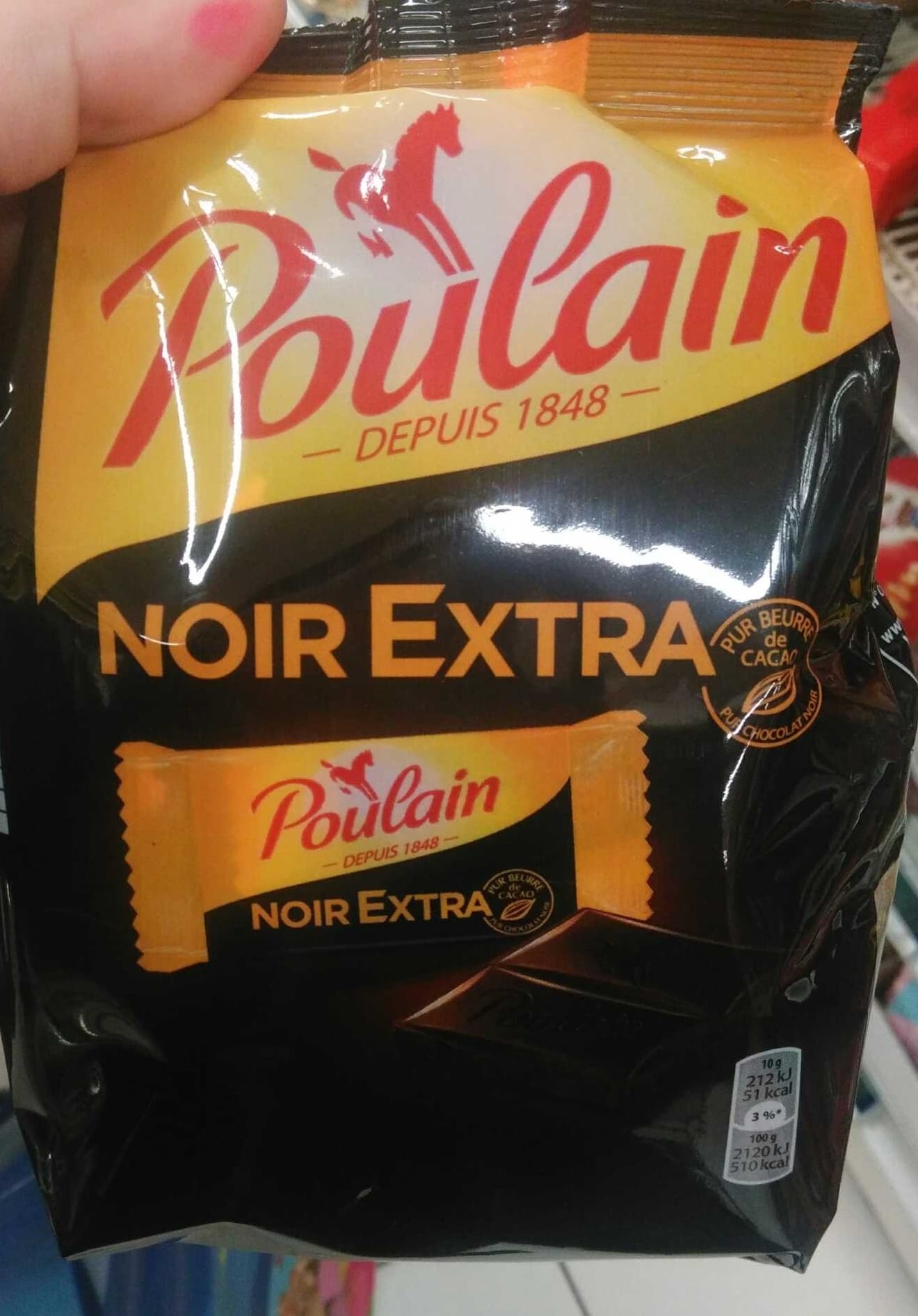 poulain noir extra packshot
