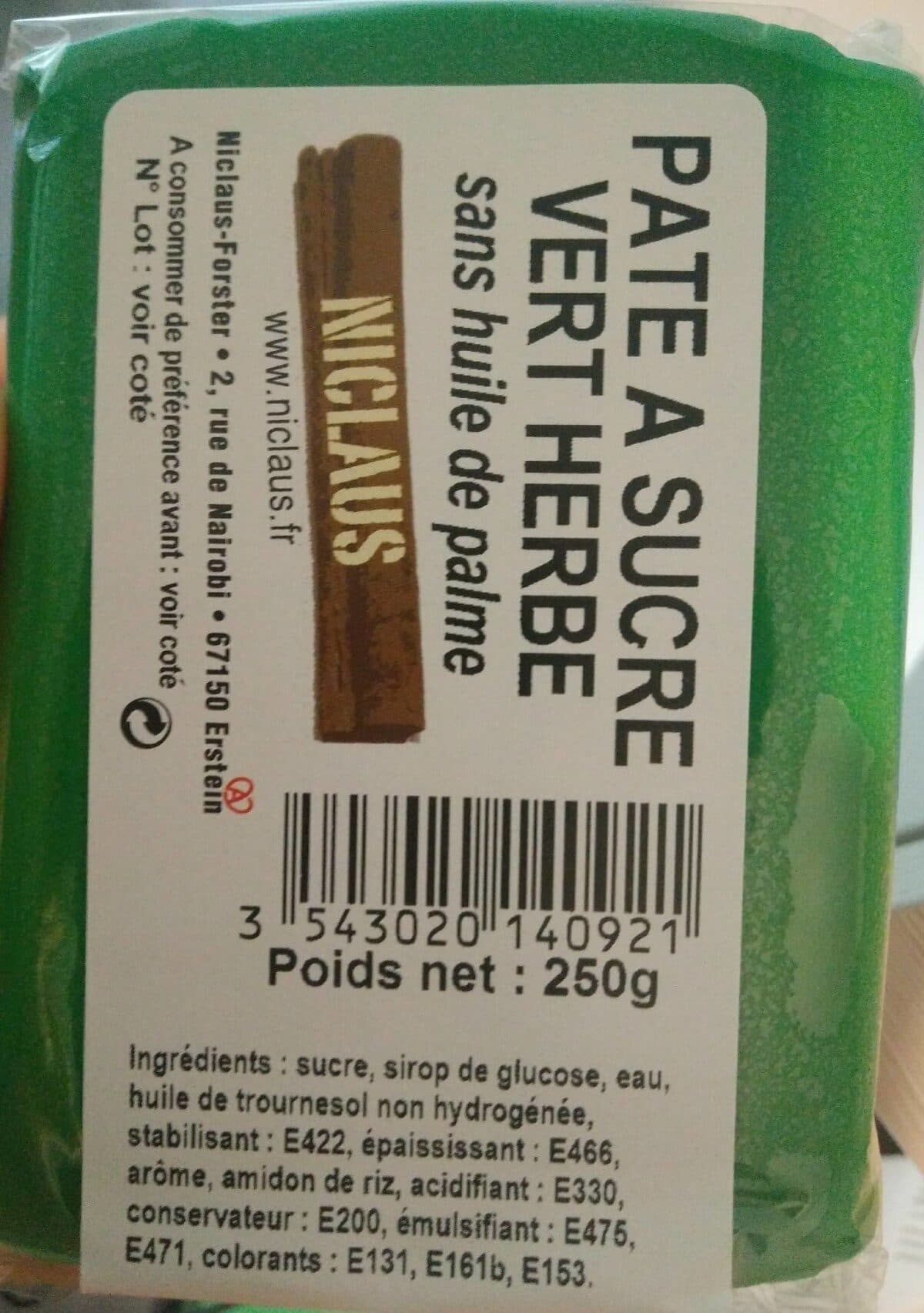 Niclaus Pâte à sucre vert herbe packshot