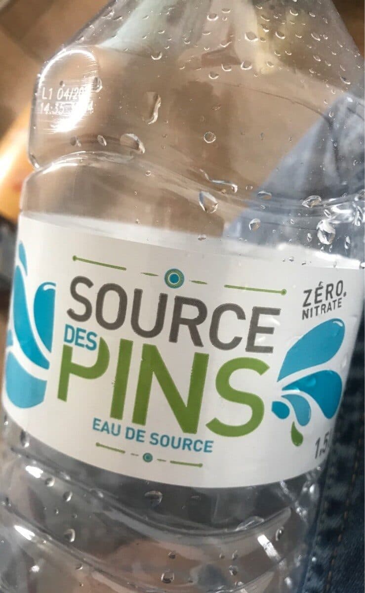 Source des pins Eau de source packshot