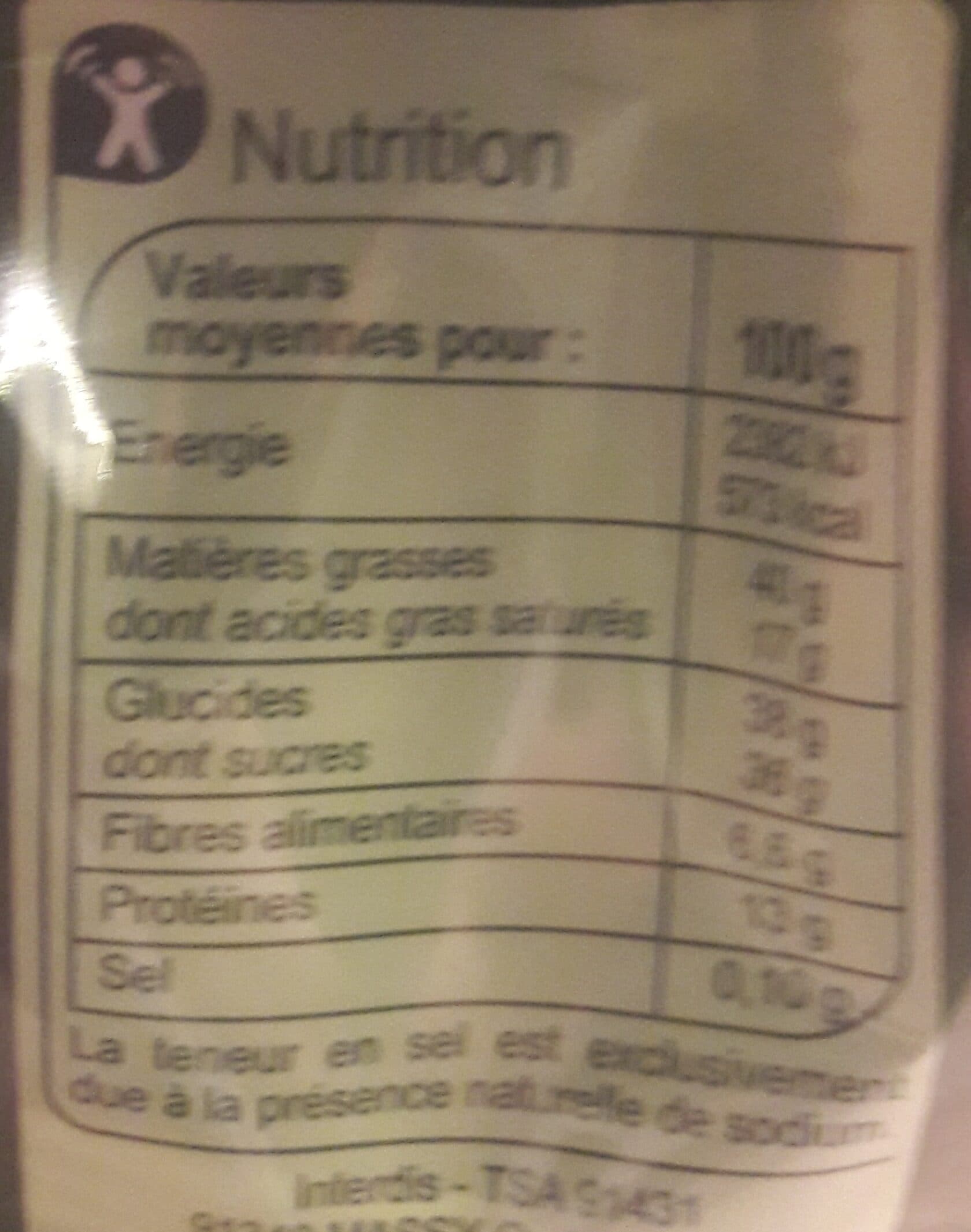 Carrefour Amandes chocolatées packshot