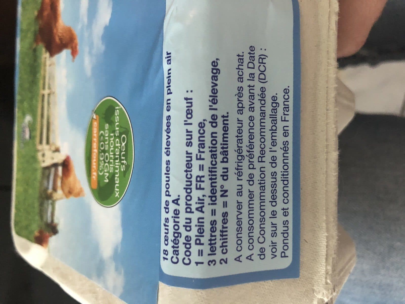 Carrefour 18 œufs frais de poules élevées en Plein air packshot