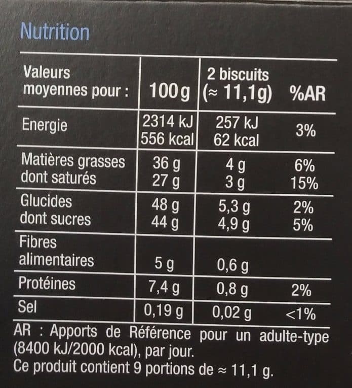 Carrefour Meringués Coco sur lit de chocolat noir packshot