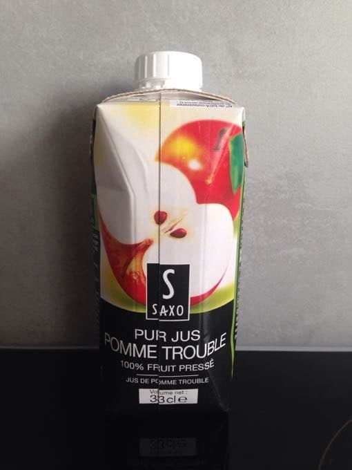 Saxo Jus de pomme trouble packshot