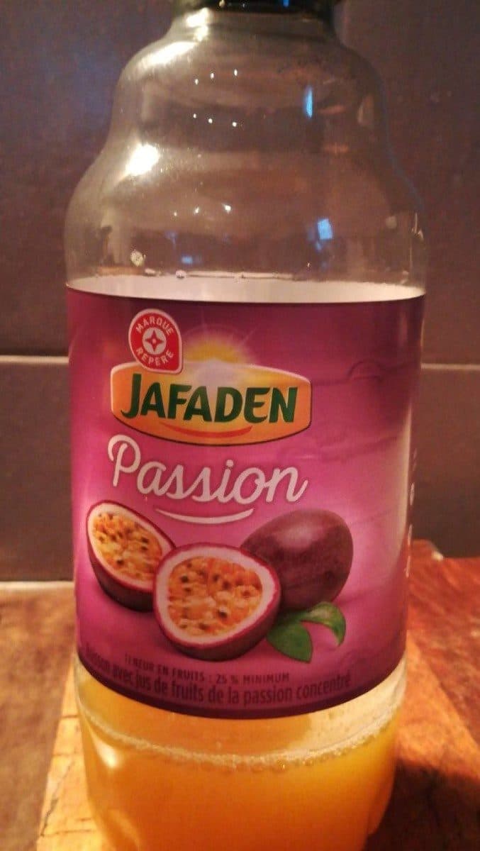 Marque Repère Jus de fruit passion packshot