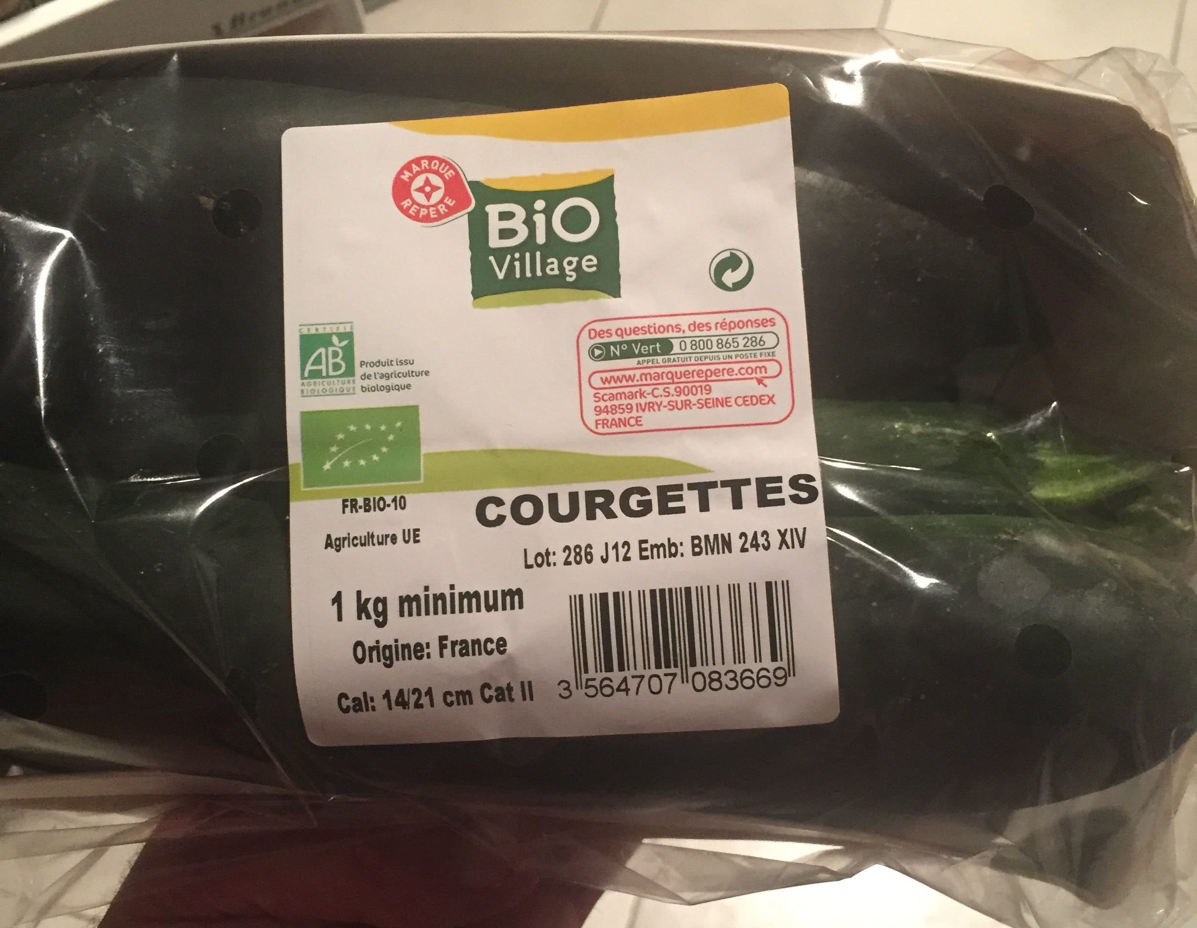 Bio Village Courgettes bio village packshot