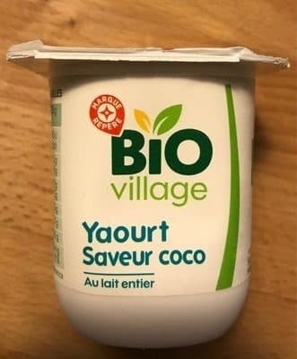 Bio Village Yaourt au lait entier bio à la noix de coco packshot