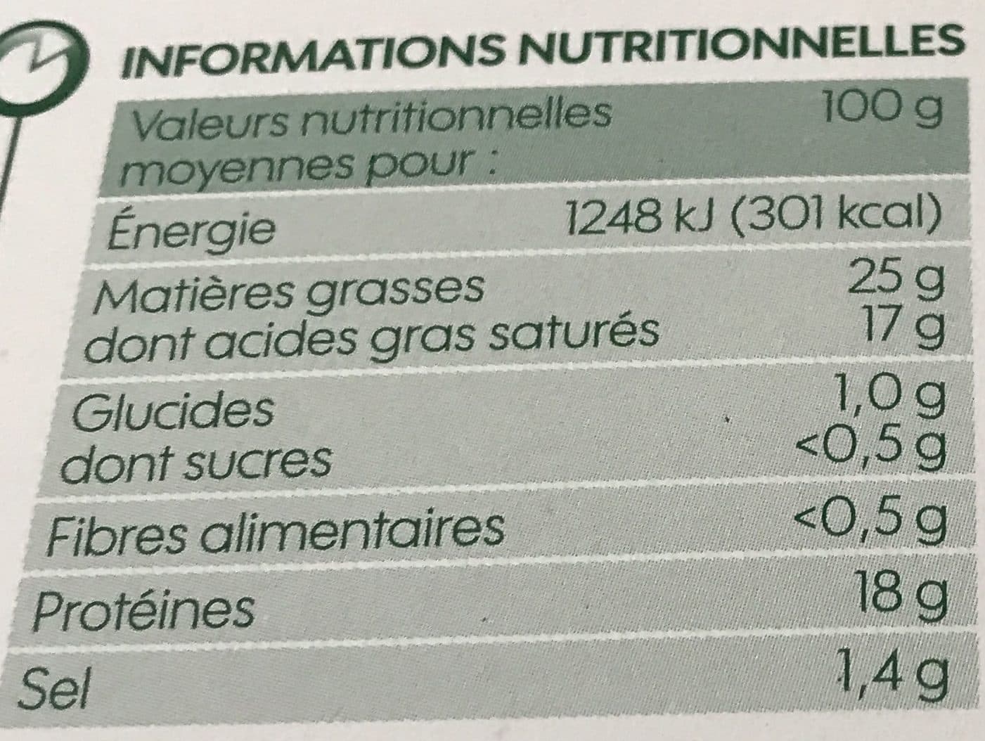 Bio Village Brique au lait entier vache packshot