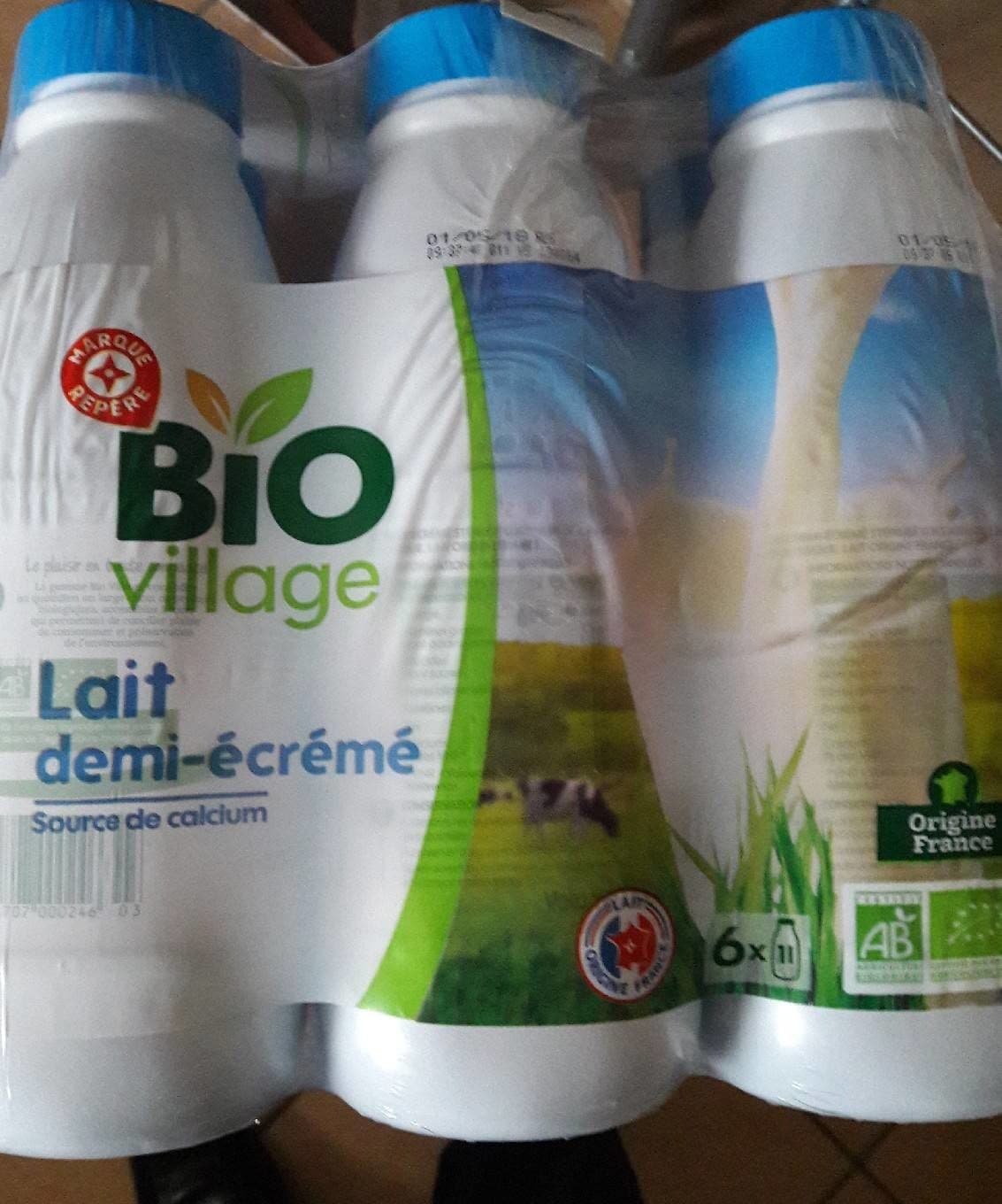 Marque Repère Lait bio village packshot