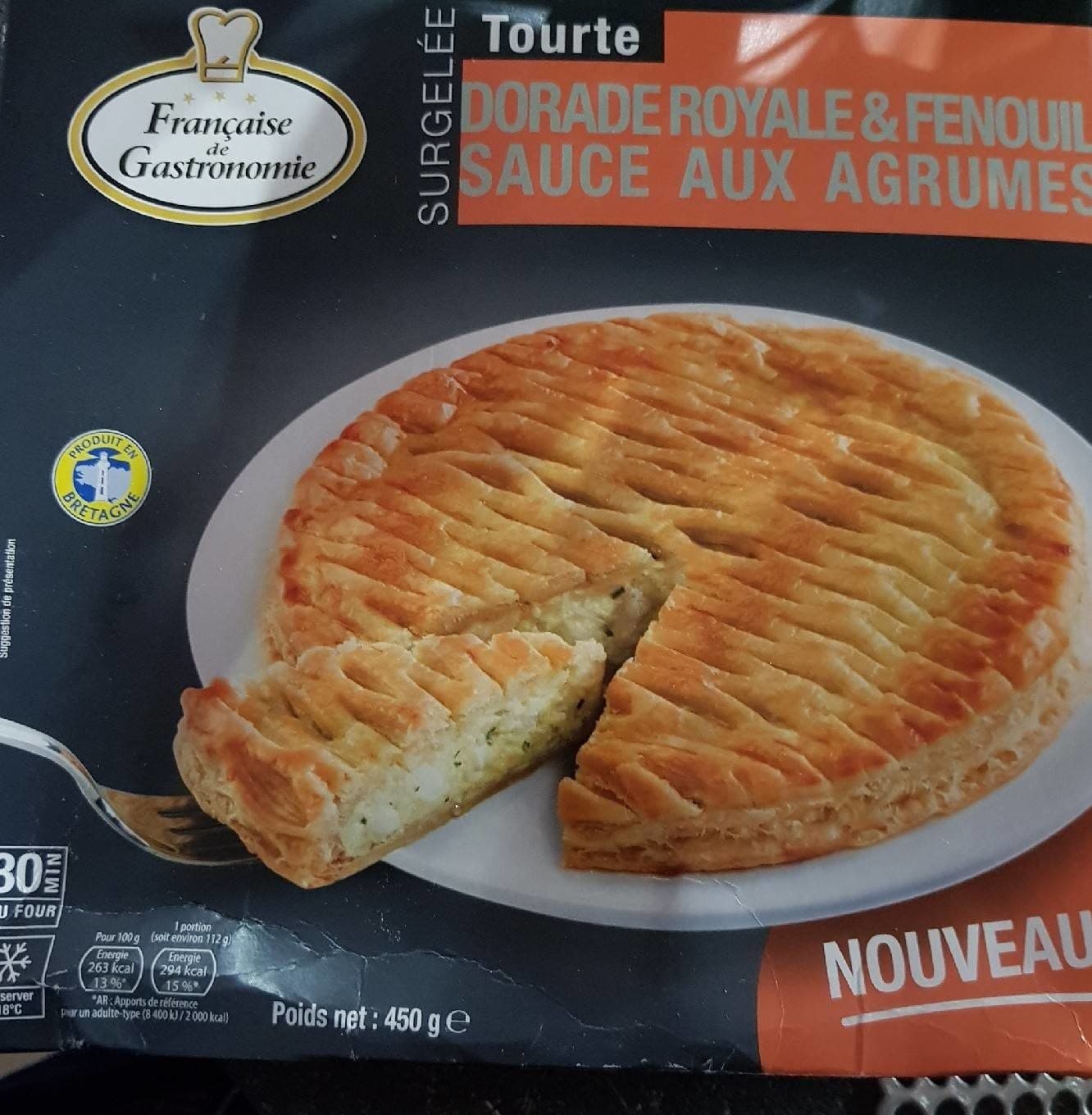 Française De Gastronomie Tourte dorade royale et fenouil sauce aux agrumes packshot