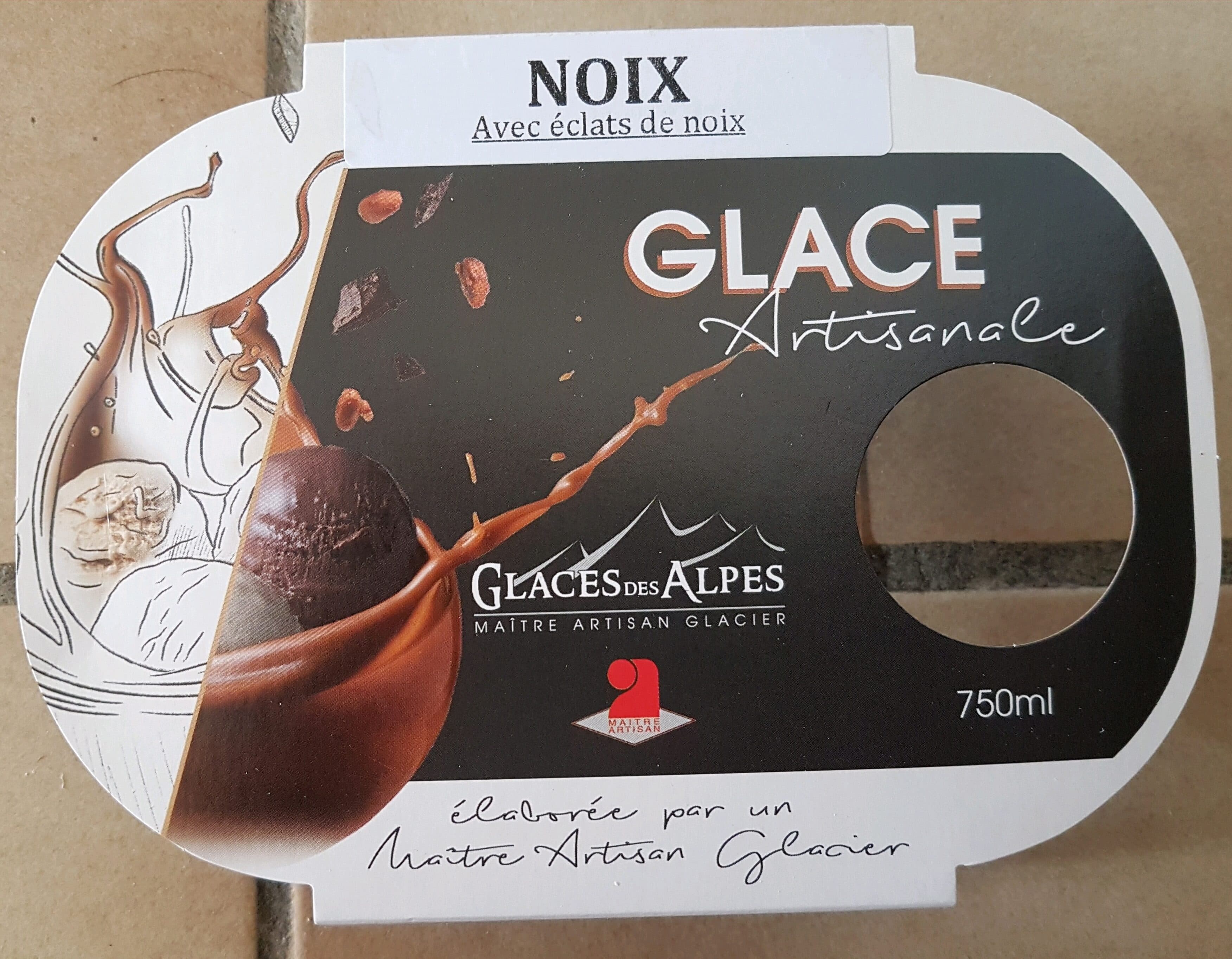 Glaces des Alpes Glace artisanale Noix packshot