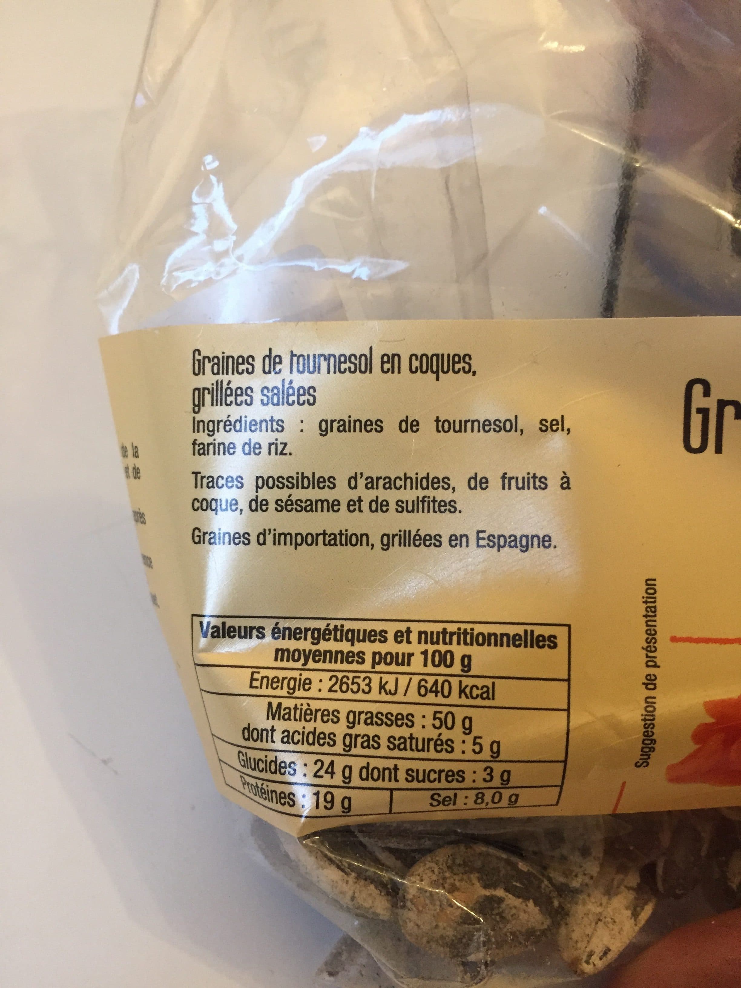 Distribué Par AGIDRA Graines de tournesol grillées salées packshot